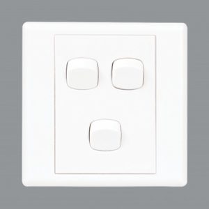 X7 1 Way 3 Gang 10A Switch