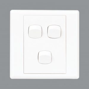 X7 2 Way 3 Gang 10A Switch